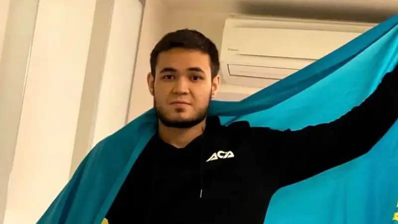Боец из Казахстана дебютирует в американской лиге на голых кулаках