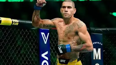 Алекс Перейра перейдёт в тяжёлвый вес и выступит на UFC в Бразилии? Ответ Даны Уайта