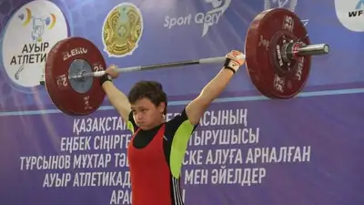 13-летняя Ксения Прозорова, выигравшая чемпионат Казахстана среди взрослых, пропустит ЧМ из-за травмы спины