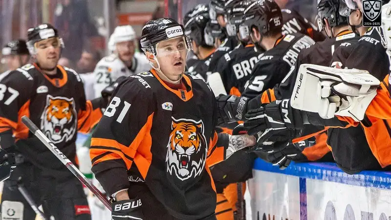 Место "Барыса" в КХЛ под угрозой: что произошло