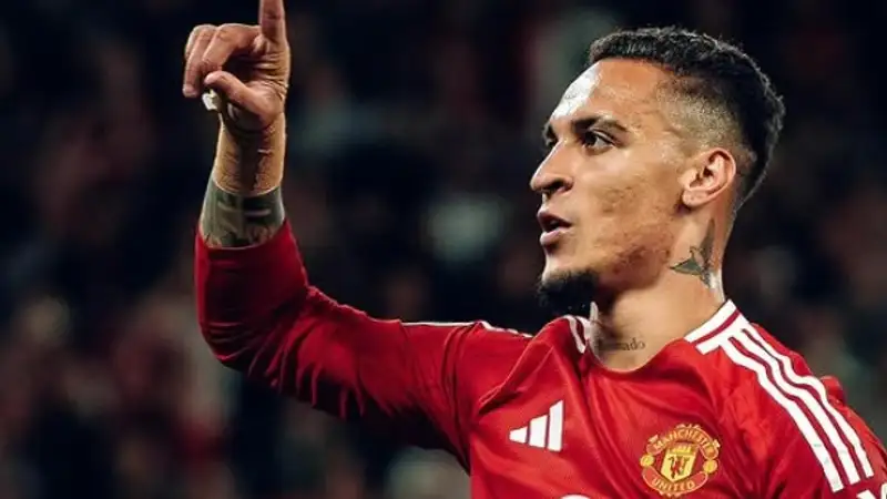 Антони переходит в Бетис