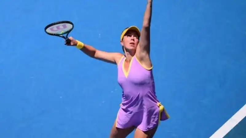 Павлюченкова в 1/4 ФО