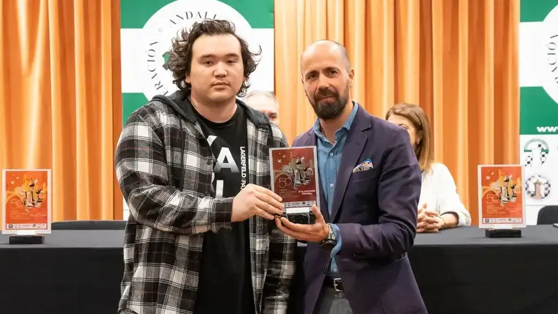 Казахстанский шахматист обыграл тренера Магнуса Карлсена и завоевал "бронзу" на престижном турнире