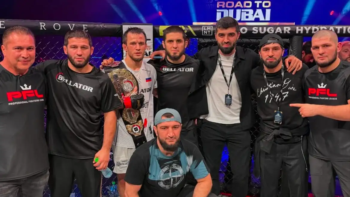 Чемпион UFC отреагировал на тяжелую победу Нурмагомедова 