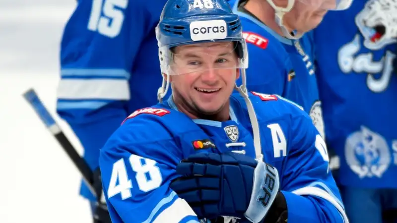 "Первые игры смазанные получились": Галым Мамбеталиев оценил игровую форму легенды "Барыса"