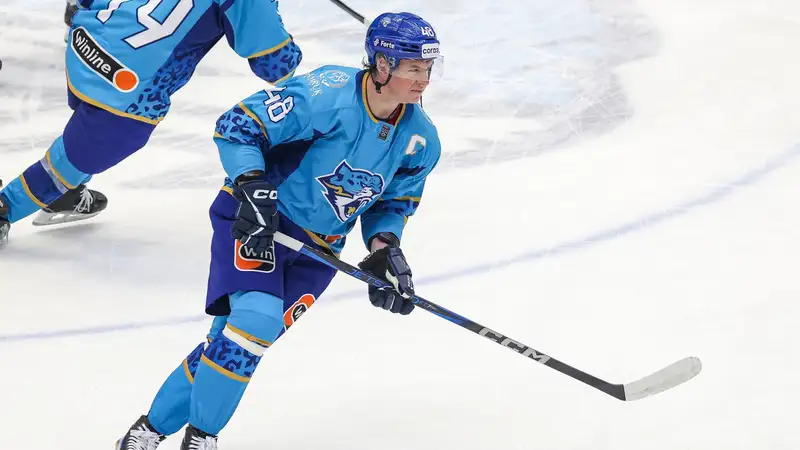 Капитан "Барыса" в победном матче с "Сибирью" установил уникальное достижение в истории КХЛ 