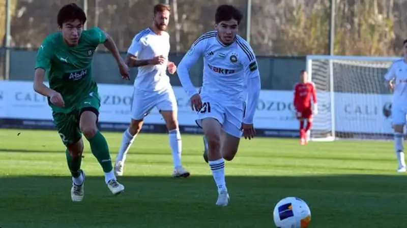 Драка в матче Пахтакора