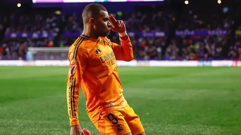 Мбаппе лучший игрок января