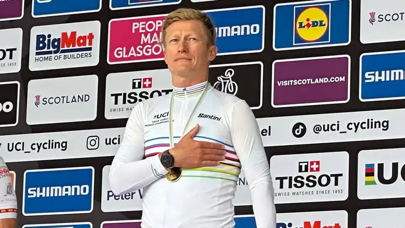 Велокоманда "Астана" оригинально отреагировала на "запрет" финансирования легионеров в Казахстане