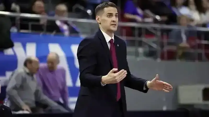 Глеб Плотников 