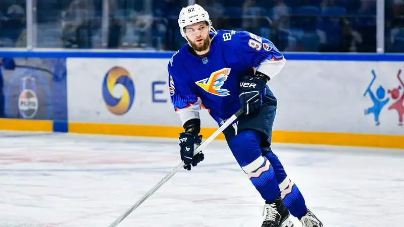 Хоккеист сборной Казахстана, выступающий за узбекский клуб, рассказал о предстоящих полуфиналах Азиады