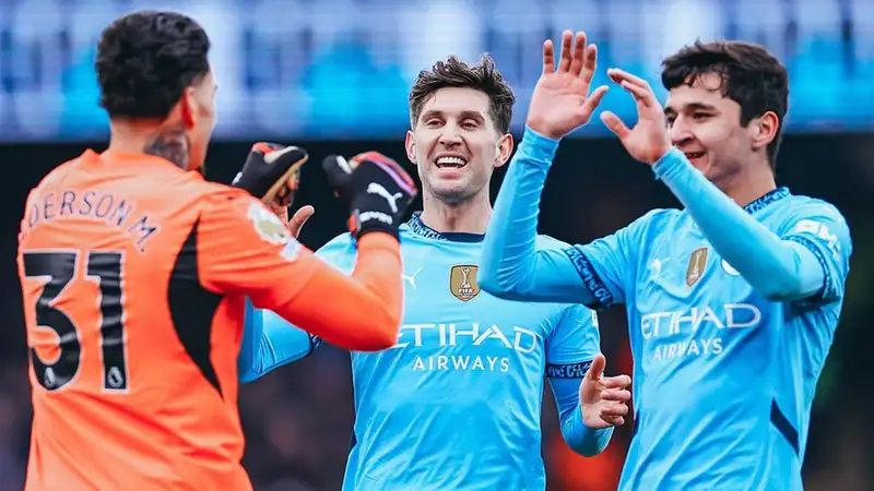 Узбекский футболист помог "Манчестер Сити" одержать разгромную победу в матче АПЛ
