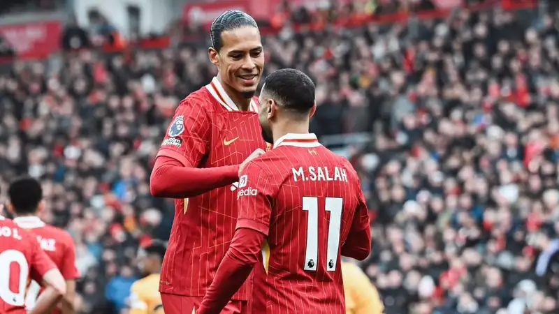 АПЛ: "Ливерпуль" с трудом победил "Вулверхэмптон", МЮ уступил "Тоттенхэму"