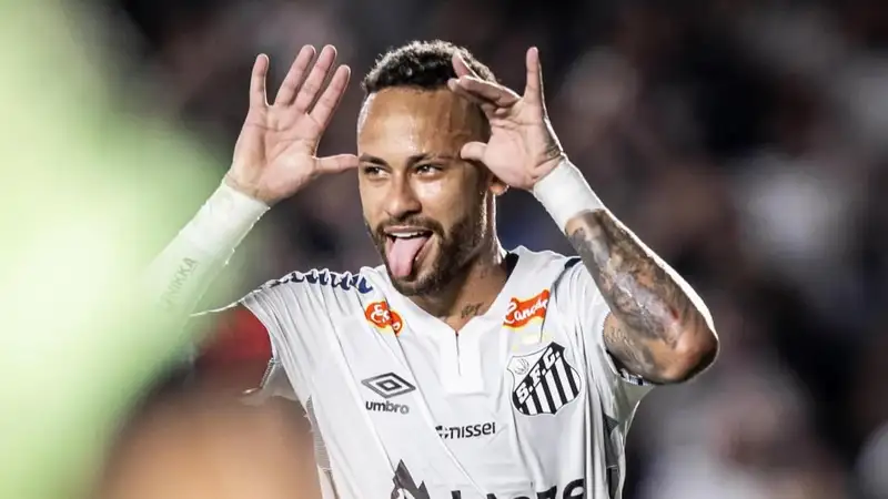 Неймар забил первый гол после возвращения в "Сантос" (видео)