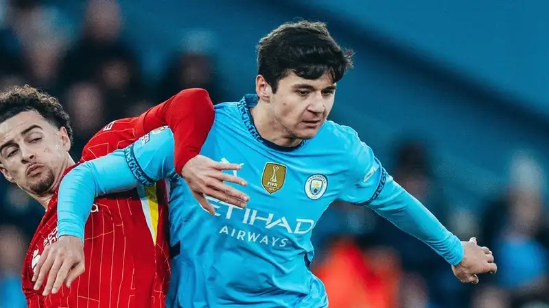 "Манчестер Сити" с Хусановым в стартовом составе проиграл "Ливерпулю" в матче АПЛ