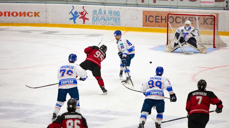 "Актобе" у себя дома возродил интригу в плей-офф чемпионата Казахстана
