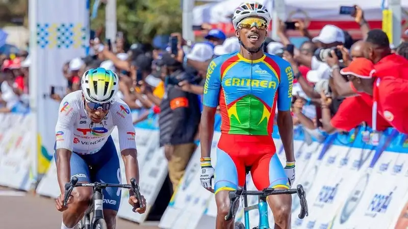 Африканский гонщик велокоманды "Астана" выиграл первый этап Тура Руанды