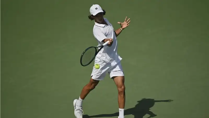 Амир Омарханов 