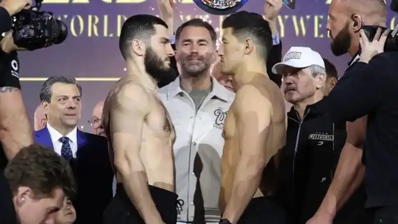 Дмитрий Бивол 