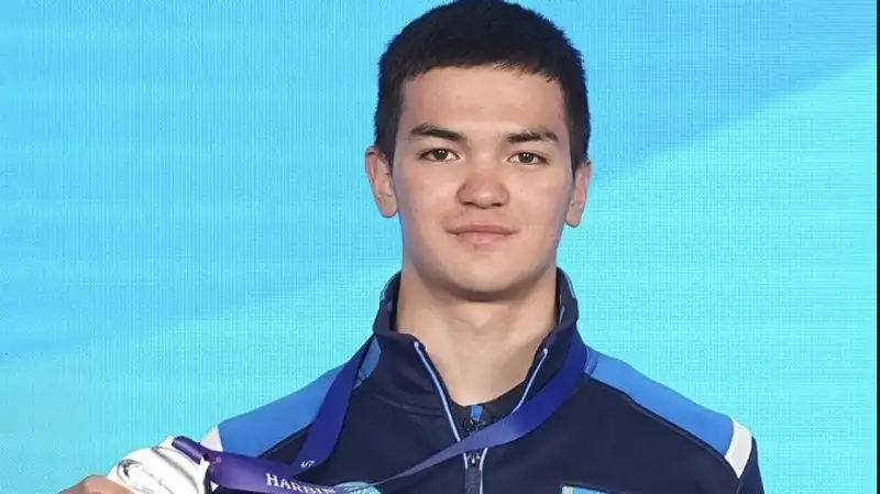 Асылхан на ЭКМ