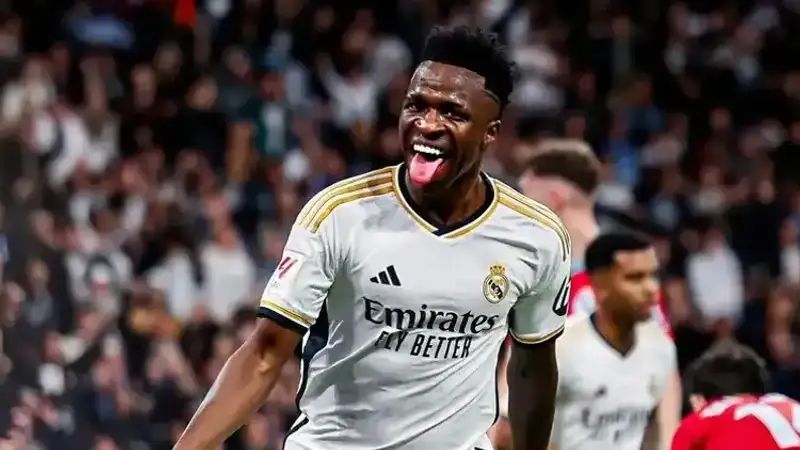 Винисиус Жуниор 