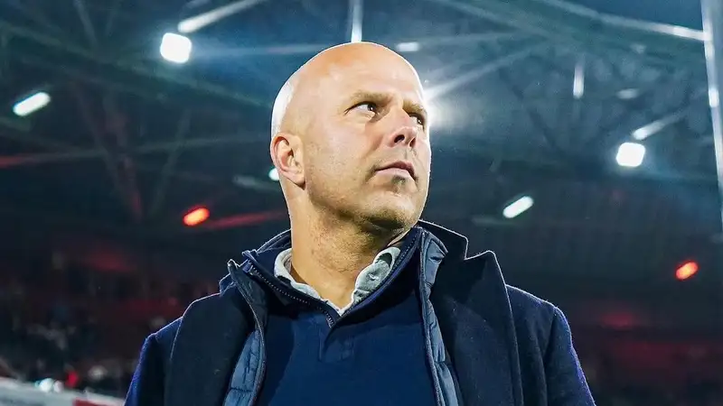 Арне Слот прокомментировал вылет "Ливерпуля" из Лиги чемпионов