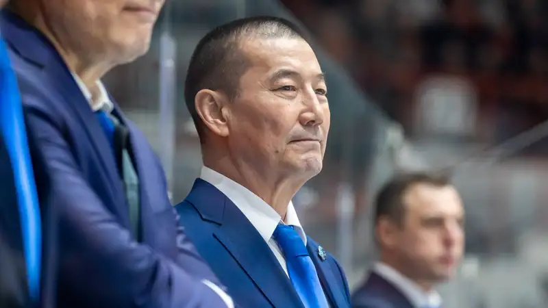 "Вышли неготовые": Мамбеталиев прокомментировал поражение "Барыса" в КХЛ