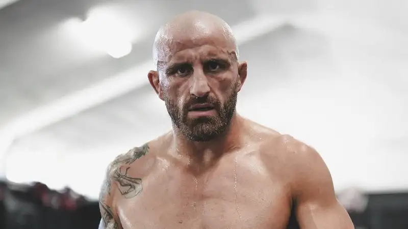 Алекс Волкановски