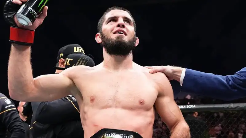 Ислам Махачев