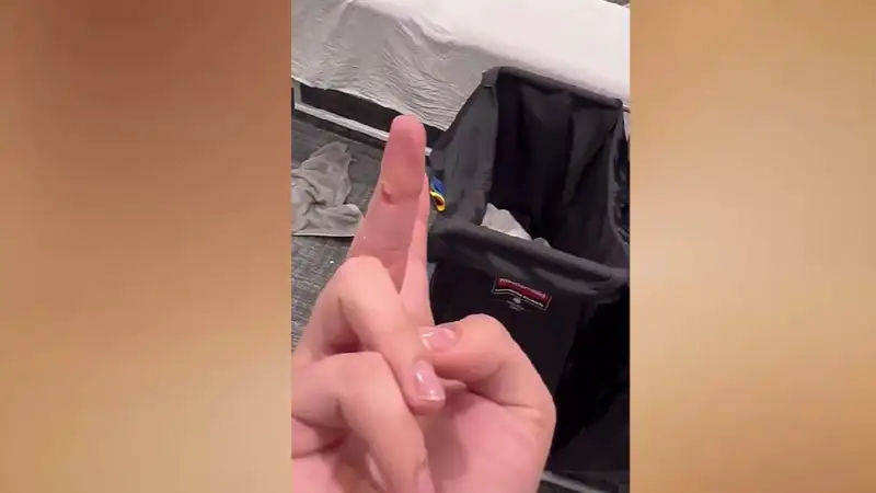 Нериличный жест Анисимовой