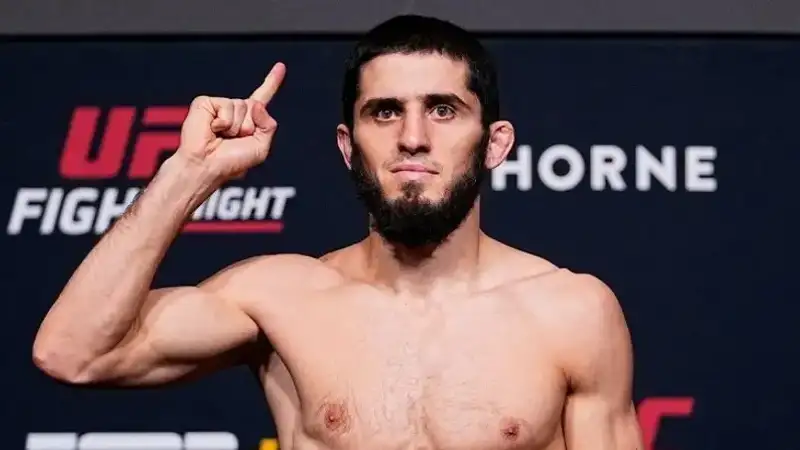 Ислам Махачев