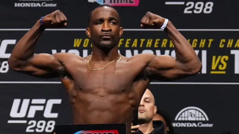 Бывший соперник Рахмонова снялся с поединка на турнире UFC 314