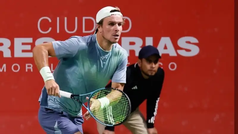 Казахстанский теннисист стал победителем престижного турнира в Мексике