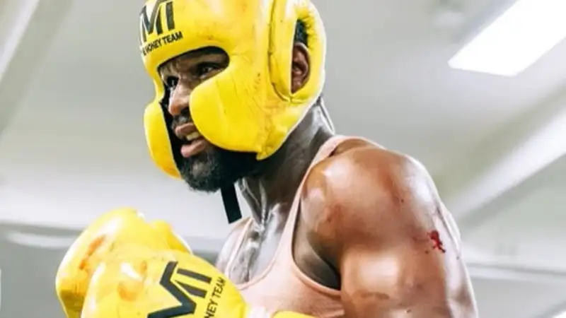 Легенда бокса считает, что Флойд Мейвезер далёк от статуса величайшего во все времена