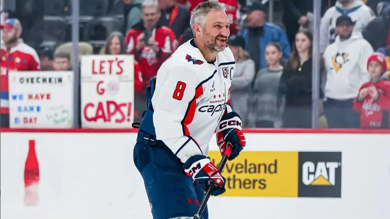 Овечкин ответил вратарю