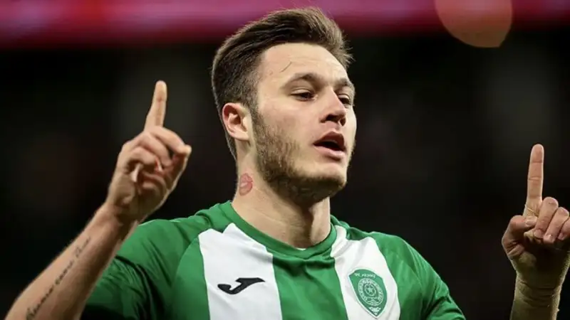 Звезда казахстанского футбола продолжает забивать за клуб из России