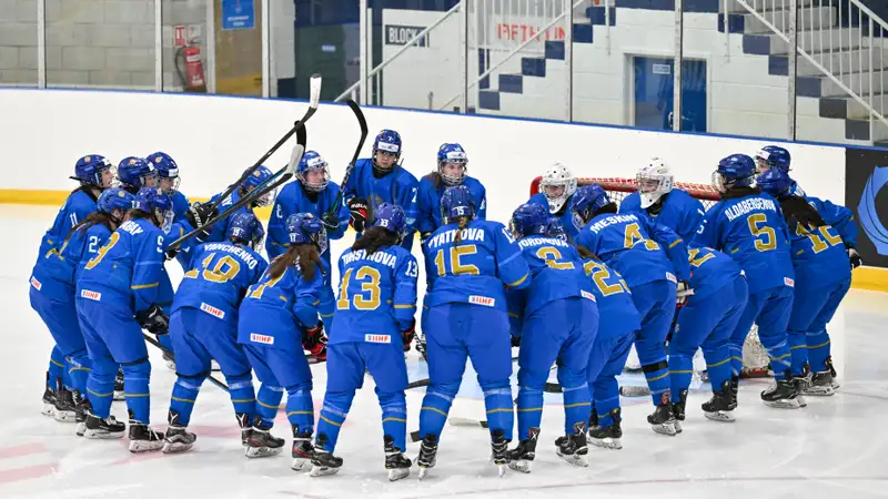 Триллер с десятью голами устроила сборная Казахстана на чемпионате мира по хоккею