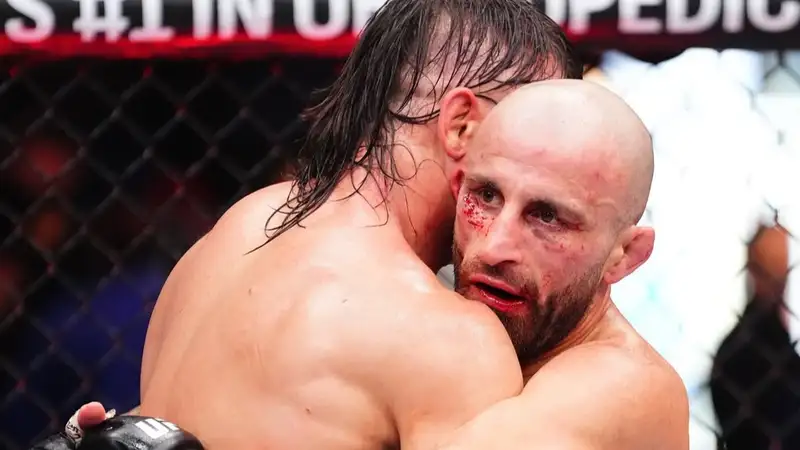 &quot;У Волкановски огромный опыт в UFC&quot;: Диего Лопес высказался о своём поражении в титульном поединке