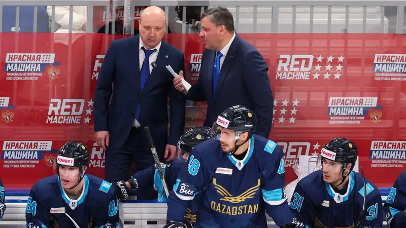 Казахстанские хоккеисты могут "заполонить" клуб КХЛ из России: названа причина