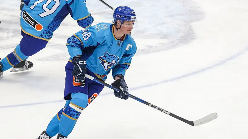 Самый опытный игрок сборной Казахстана не сможет сыграть на чемпионате мира