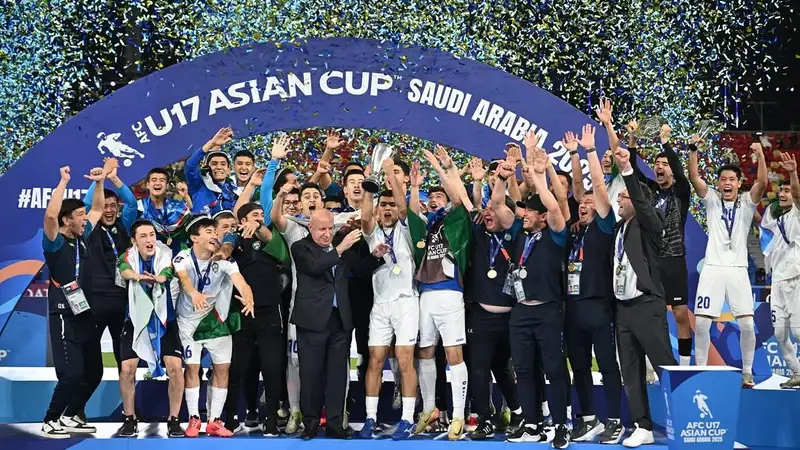 Сборная Узбекистана вдевятером обыграла Саудовскую Аравию в финале и стала чемпионом Азии