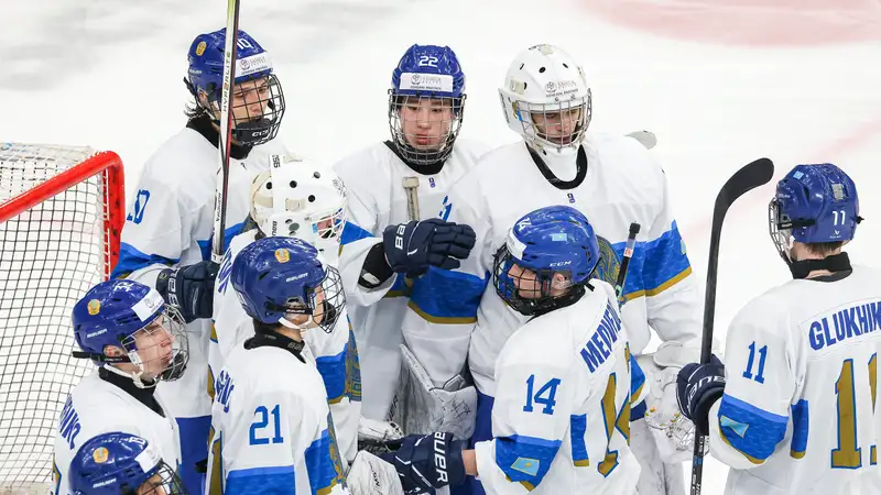 Как выглядит турнирная таблица чемпионата мира по хоккею с участием сборной Казахстана 21 апреля 2025 года