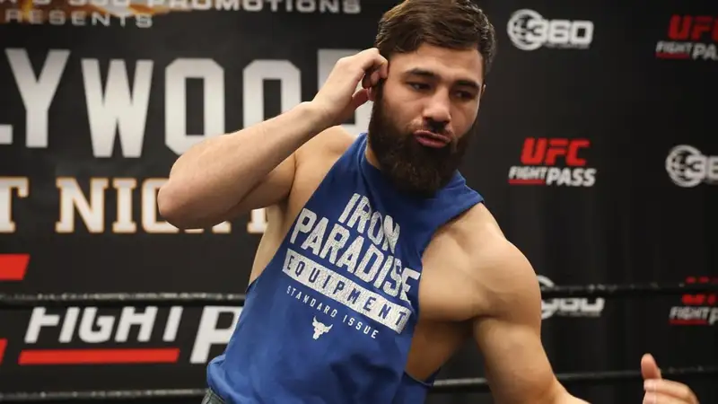 Садриддин Ахмедов 