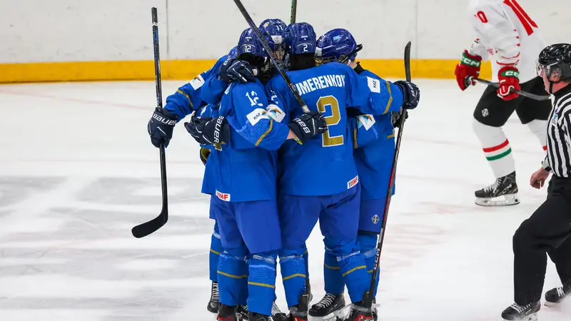 Юношеская сборная Казахстана по хоккею