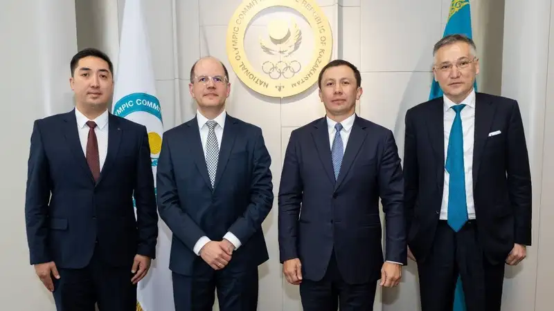 Геннадий Головкин встретился с генеральным секретарём FIBA