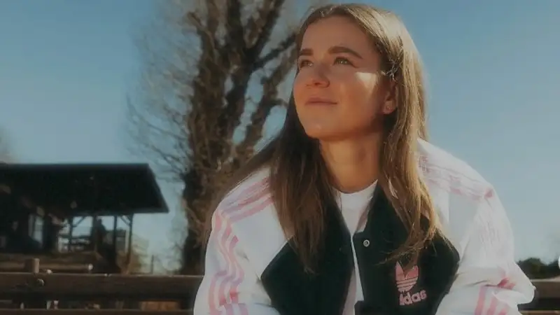 Мухова снялась 