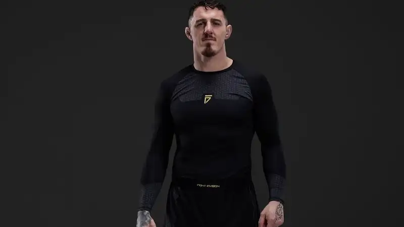 Том Аспиналл