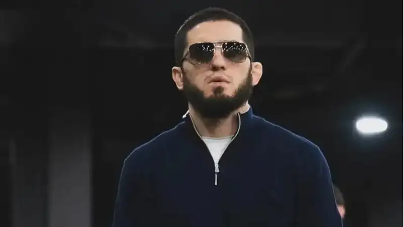 Ислам Махачев 