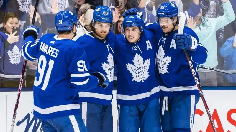 Торонто Мэйпл Лифс