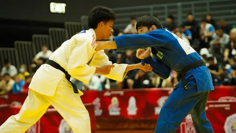 Дебют Нурадила Алжана на взрослом ЧА получился противоречим